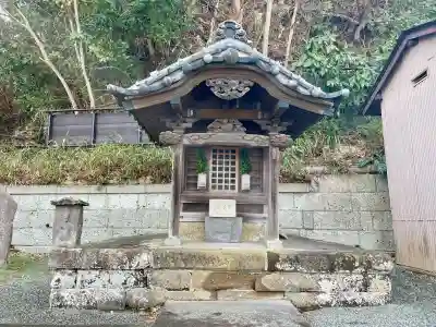 大黒堂(名越大黒堂)の{uncategorized: "未分類", other: "その他", undefined: "問題あり", building: "その他建物", grave: "お墓", sacred_gate: "鳥居", guardian: "狛犬", statue: "像", buddha: "仏像", history: "歴史", nature: "自然", garden: "庭園", animal: "動物", pagoda: "塔", temizu: "手水舎", mountain_gate: "山門・神門", sanctuary: "本殿・本堂", subordinate: "末社・摂社", art: "芸術", scenery: "景色", jizo: "地蔵", ema: "絵馬", goshuin: "御朱印", omikuji: "おみくじ", items: "授与品その他", amulet: "お守り", goshuincho: "御朱印帳", eats: "食事", festival: "お祭り", votive_dance: "神楽", shichigosan: "七五三参", wedding: "結婚式", experience: "体験その他", initially: "初詣", around: "周辺", anti_infection: "感染症対策"}