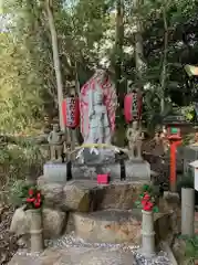 越木岩神社の仏像