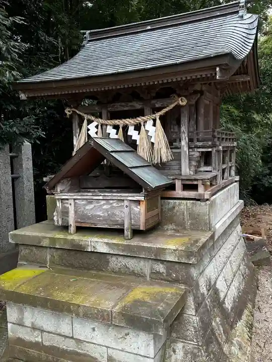 館腰神社の末社・摂社