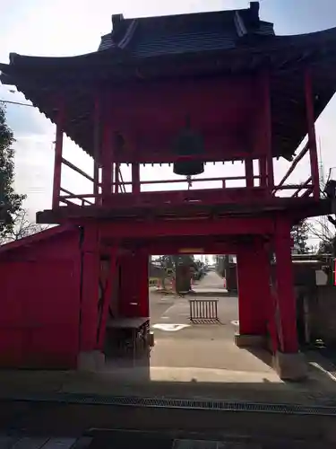 西慶寺(新田触不動尊)の山門・神門