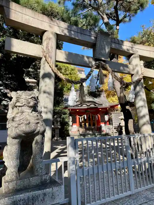 蒔田杉山神社の鳥居