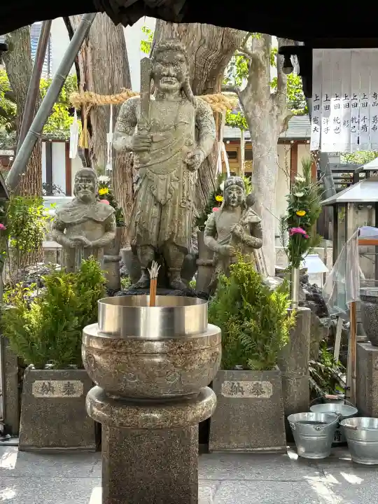 高津山 報恩院の{uncategorized: "未分類", other: "その他", undefined: "問題あり", building: "その他建物", grave: "お墓", sacred_gate: "鳥居", guardian: "狛犬", statue: "像", buddha: "仏像", history: "歴史", nature: "自然", garden: "庭園", animal: "動物", pagoda: "塔", temizu: "手水舎", mountain_gate: "山門・神門", sanctuary: "本殿・本堂", subordinate: "末社・摂社", art: "芸術", scenery: "景色", jizo: "地蔵", ema: "絵馬", goshuin: "御朱印", omikuji: "おみくじ", items: "授与品その他", amulet: "お守り", goshuincho: "御朱印帳", eats: "食事", festival: "お祭り", votive_dance: "神楽", shichigosan: "七五三参", wedding: "結婚式", experience: "体験その他", initially: "初詣", around: "周辺", anti_infection: "感染症対策"}