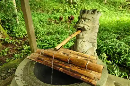 須山浅間神社の手水