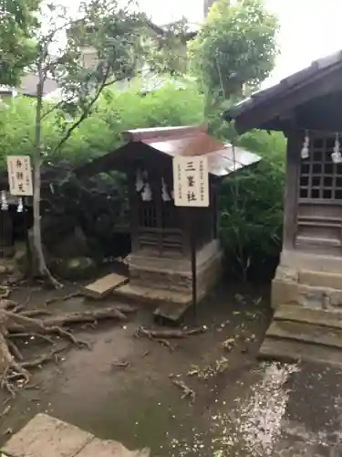 鳩ヶ谷氷川神社の末社