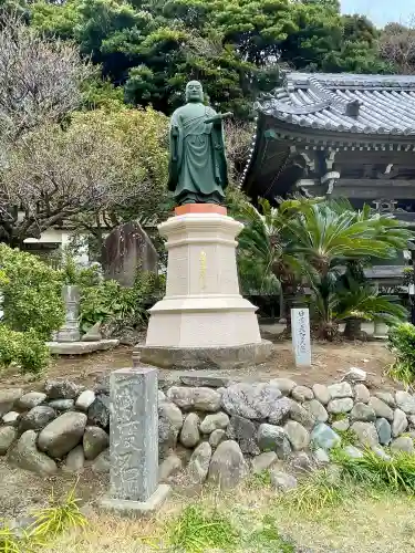 龍口寺の{uncategorized: "未分類", other: "その他", undefined: "問題あり", building: "その他建物", grave: "お墓", sacred_gate: "鳥居", guardian: "狛犬", statue: "像", buddha: "仏像", history: "歴史", nature: "自然", garden: "庭園", animal: "動物", pagoda: "塔", temizu: "手水舎", mountain_gate: "山門・神門", sanctuary: "本殿・本堂", subordinate: "末社・摂社", art: "芸術", scenery: "景色", jizo: "地蔵", ema: "絵馬", goshuin: "御朱印", omikuji: "おみくじ", items: "授与品その他", amulet: "お守り", goshuincho: "御朱印帳", eats: "食事", festival: "お祭り", votive_dance: "神楽", shichigosan: "七五三参", wedding: "結婚式", experience: "体験その他", initially: "初詣", around: "周辺", anti_infection: "感染症対策"}