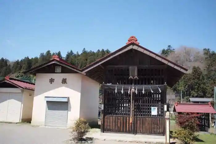 八阪神社の本殿