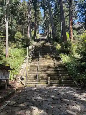 日蓮宗 総本山 塔頭 定林坊(じょうりんぼう)の{uncategorized: "未分類", other: "その他", undefined: "問題あり", building: "その他建物", grave: "お墓", sacred_gate: "鳥居", guardian: "狛犬", statue: "像", buddha: "仏像", history: "歴史", nature: "自然", garden: "庭園", animal: "動物", pagoda: "塔", temizu: "手水舎", mountain_gate: "山門・神門", sanctuary: "本殿・本堂", subordinate: "末社・摂社", art: "芸術", scenery: "景色", jizo: "地蔵", ema: "絵馬", goshuin: "御朱印", omikuji: "おみくじ", items: "授与品その他", amulet: "お守り", goshuincho: "御朱印帳", eats: "食事", festival: "お祭り", votive_dance: "神楽", shichigosan: "七五三参", wedding: "結婚式", experience: "体験その他", initially: "初詣", around: "周辺", anti_infection: "感染症対策"}