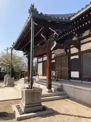 宝蔵寺の本殿