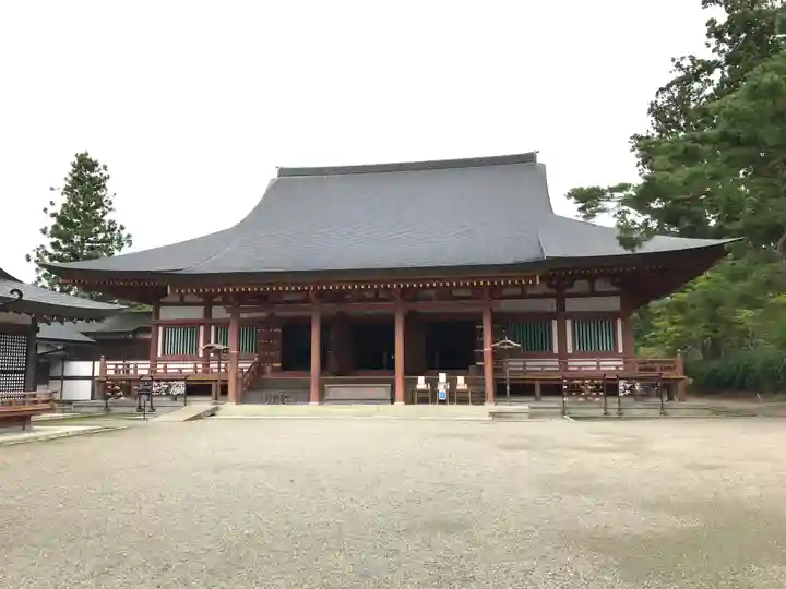 毛越寺の本殿・本堂