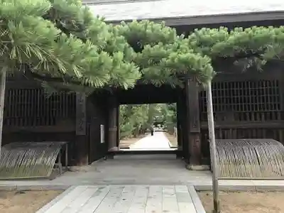 讃岐國分寺の山門・神門