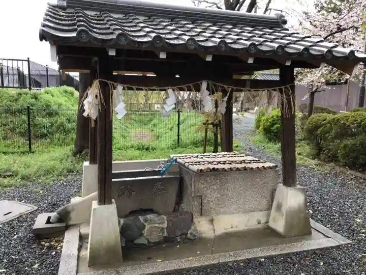 神足神社の手水舎