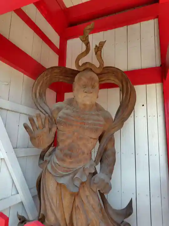 前橋厄除大師 蓮花院の像