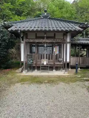 普光寺の{uncategorized: "未分類", other: "その他", undefined: "問題あり", building: "その他建物", grave: "お墓", sacred_gate: "鳥居", guardian: "狛犬", statue: "像", buddha: "仏像", history: "歴史", nature: "自然", garden: "庭園", animal: "動物", pagoda: "塔", temizu: "手水舎", mountain_gate: "山門・神門", sanctuary: "本殿・本堂", subordinate: "末社・摂社", art: "芸術", scenery: "景色", jizo: "地蔵", ema: "絵馬", goshuin: "御朱印", omikuji: "おみくじ", items: "授与品その他", amulet: "お守り", goshuincho: "御朱印帳", eats: "食事", festival: "お祭り", votive_dance: "神楽", shichigosan: "七五三参", wedding: "結婚式", experience: "体験その他", initially: "初詣", around: "周辺", anti_infection: "感染症対策"}