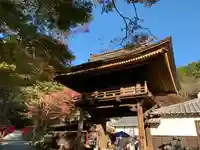 普門寺(切り絵御朱印発祥の寺)の山門・神門