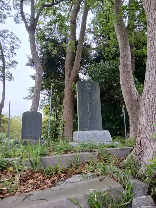 姉埼神社の{uncategorized: "未分類", other: "その他", undefined: "問題あり", building: "その他建物", grave: "お墓", sacred_gate: "鳥居", guardian: "狛犬", statue: "像", buddha: "仏像", history: "歴史", nature: "自然", garden: "庭園", animal: "動物", pagoda: "塔", temizu: "手水舎", mountain_gate: "山門・神門", sanctuary: "本殿・本堂", subordinate: "末社・摂社", art: "芸術", scenery: "景色", jizo: "地蔵", ema: "絵馬", goshuin: "御朱印", omikuji: "おみくじ", items: "授与品その他", amulet: "お守り", goshuincho: "御朱印帳", eats: "食事", festival: "お祭り", votive_dance: "神楽", shichigosan: "七五三参", wedding: "結婚式", experience: "体験その他", initially: "初詣", around: "周辺", anti_infection: "感染症対策"}