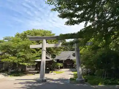 彌高神社の{uncategorized: "未分類", other: "その他", undefined: "問題あり", building: "その他建物", grave: "お墓", sacred_gate: "鳥居", guardian: "狛犬", statue: "像", buddha: "仏像", history: "歴史", nature: "自然", garden: "庭園", animal: "動物", pagoda: "塔", temizu: "手水舎", mountain_gate: "山門・神門", sanctuary: "本殿・本堂", subordinate: "末社・摂社", art: "芸術", scenery: "景色", jizo: "地蔵", ema: "絵馬", goshuin: "御朱印", omikuji: "おみくじ", items: "授与品その他", amulet: "お守り", goshuincho: "御朱印帳", eats: "食事", festival: "お祭り", votive_dance: "神楽", shichigosan: "七五三参", wedding: "結婚式", experience: "体験その他", initially: "初詣", around: "周辺", anti_infection: "感染症対策"}