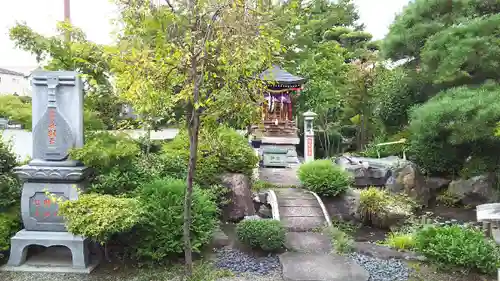 蓮朝寺の末社・摂社