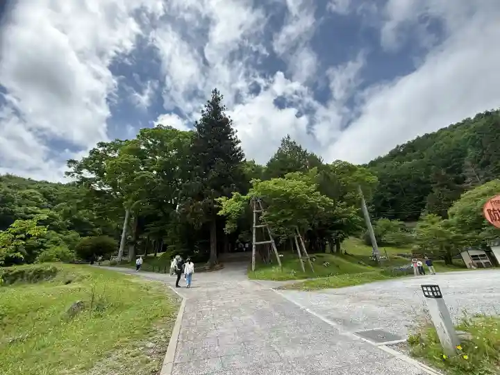 諏訪大社上社前宮(長野県)