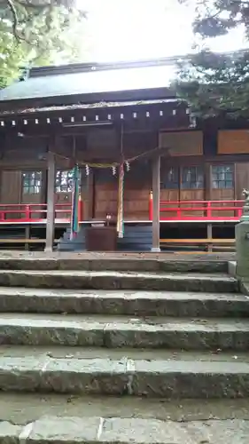 厨川稲荷神社の本殿