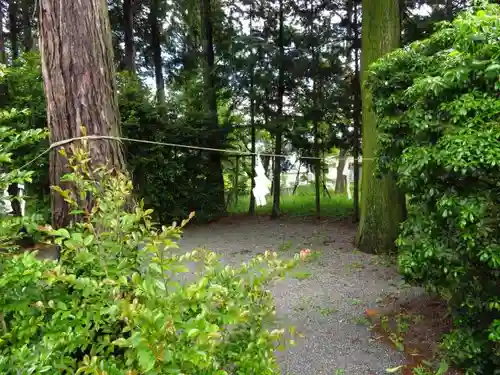 冨士御室浅間神社の建物その他