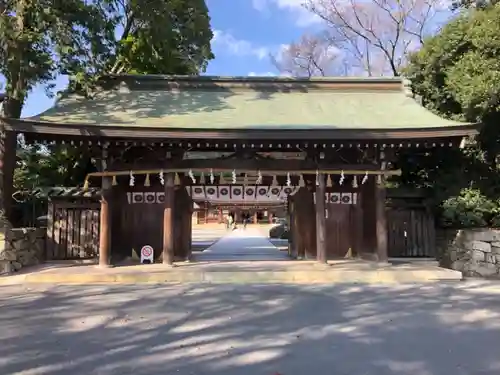砥鹿神社（里宮）の山門・神門