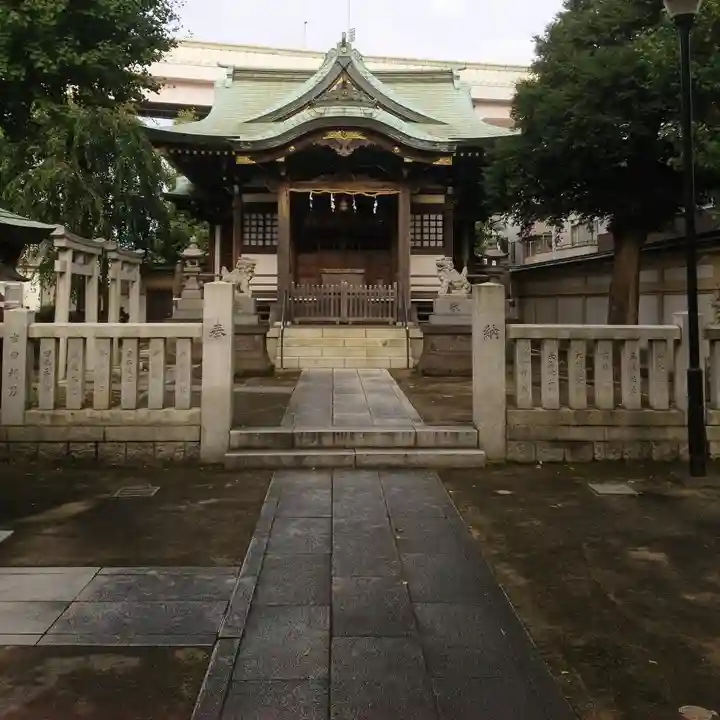 綾瀬神社の本殿・本堂