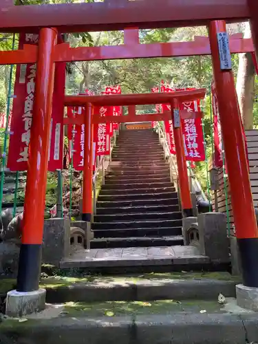 佐助稲荷神社の鳥居