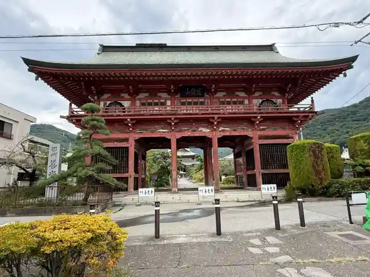 甲斐善光寺(山梨県)