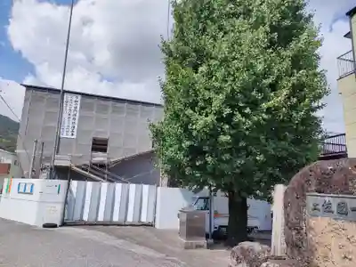 土佐神社の山門・神門