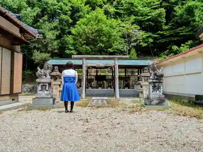 八柱神社の本殿・本堂