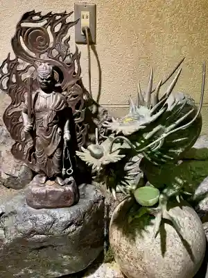 三瀧山不動院の手水舎