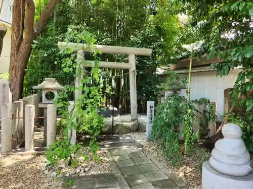 綱敷天満神社の建物その他