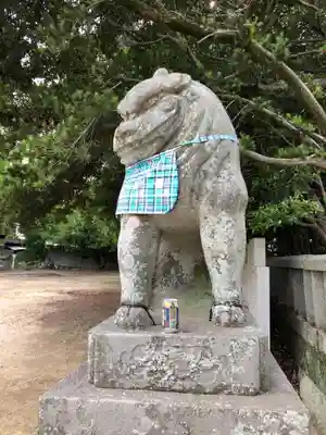 白鳥神社の狛犬