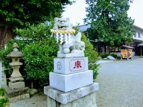 亀ケ池八幡宮の狛犬