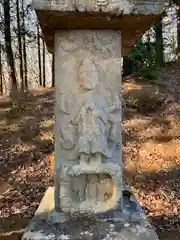 見渡神社　日枝神社の像