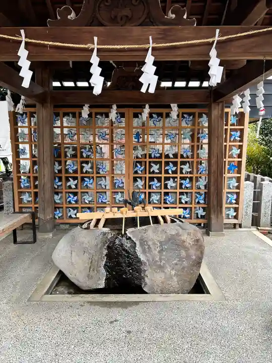 御嶽神社茅萱宮の手水舎