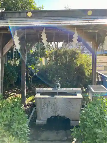 白蛇辨財天の手水舎