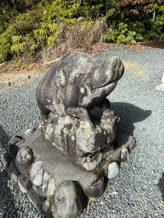 光明寺の{uncategorized: "未分類", other: "その他", undefined: "問題あり", building: "その他建物", grave: "お墓", sacred_gate: "鳥居", guardian: "狛犬", statue: "像", buddha: "仏像", history: "歴史", nature: "自然", garden: "庭園", animal: "動物", pagoda: "塔", temizu: "手水舎", mountain_gate: "山門・神門", sanctuary: "本殿・本堂", subordinate: "末社・摂社", art: "芸術", scenery: "景色", jizo: "地蔵", ema: "絵馬", goshuin: "御朱印", omikuji: "おみくじ", items: "授与品その他", amulet: "お守り", goshuincho: "御朱印帳", eats: "食事", festival: "お祭り", votive_dance: "神楽", shichigosan: "七五三参", wedding: "結婚式", experience: "体験その他", initially: "初詣", around: "周辺", anti_infection: "感染症対策"}