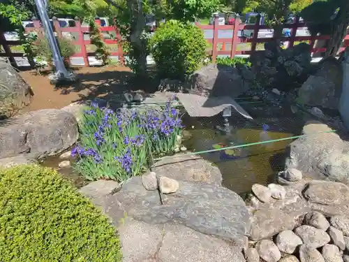 埴生神社の庭園