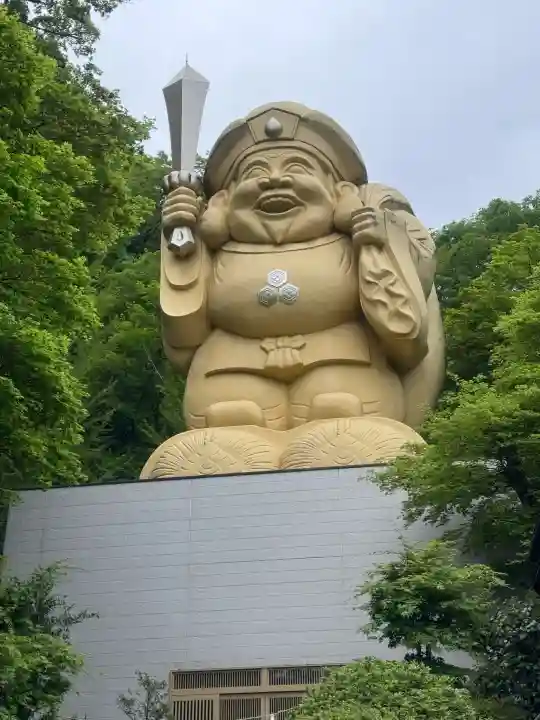 中之嶽神社の{uncategorized: "未分類", other: "その他", undefined: "問題あり", building: "その他建物", grave: "お墓", sacred_gate: "鳥居", guardian: "狛犬", statue: "像", buddha: "仏像", history: "歴史", nature: "自然", garden: "庭園", animal: "動物", pagoda: "塔", temizu: "手水舎", mountain_gate: "山門・神門", sanctuary: "本殿・本堂", subordinate: "末社・摂社", art: "芸術", scenery: "景色", jizo: "地蔵", ema: "絵馬", goshuin: "御朱印", omikuji: "おみくじ", items: "授与品その他", amulet: "お守り", goshuincho: "御朱印帳", eats: "食事", festival: "お祭り", votive_dance: "神楽", shichigosan: "七五三参", wedding: "結婚式", experience: "体験その他", initially: "初詣", around: "周辺", anti_infection: "感染症対策"}