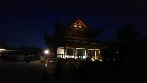 東福禅寺（東福寺）の{uncategorized: "未分類", other: "その他", undefined: "問題あり", building: "その他建物", grave: "お墓", sacred_gate: "鳥居", guardian: "狛犬", statue: "像", buddha: "仏像", history: "歴史", nature: "自然", garden: "庭園", animal: "動物", pagoda: "塔", temizu: "手水舎", mountain_gate: "山門・神門", sanctuary: "本殿・本堂", subordinate: "末社・摂社", art: "芸術", scenery: "景色", jizo: "地蔵", ema: "絵馬", goshuin: "御朱印", omikuji: "おみくじ", items: "授与品その他", amulet: "お守り", goshuincho: "御朱印帳", eats: "食事", festival: "お祭り", votive_dance: "神楽", shichigosan: "七五三参", wedding: "結婚式", experience: "体験その他", initially: "初詣", around: "周辺", anti_infection: "感染症対策"}