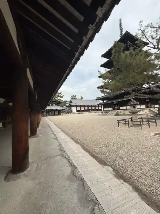 法隆寺の{uncategorized: "未分類", other: "その他", undefined: "問題あり", building: "その他建物", grave: "お墓", sacred_gate: "鳥居", guardian: "狛犬", statue: "像", buddha: "仏像", history: "歴史", nature: "自然", garden: "庭園", animal: "動物", pagoda: "塔", temizu: "手水舎", mountain_gate: "山門・神門", sanctuary: "本殿・本堂", subordinate: "末社・摂社", art: "芸術", scenery: "景色", jizo: "地蔵", ema: "絵馬", goshuin: "御朱印", omikuji: "おみくじ", items: "授与品その他", amulet: "お守り", goshuincho: "御朱印帳", eats: "食事", festival: "お祭り", votive_dance: "神楽", shichigosan: "七五三参", wedding: "結婚式", experience: "体験その他", initially: "初詣", around: "周辺", anti_infection: "感染症対策"}