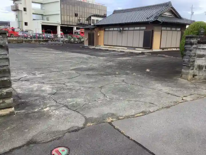 鷲嶺寺の本殿・本堂