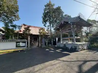 慈眼院の{uncategorized: "未分類", other: "その他", undefined: "問題あり", building: "その他建物", grave: "お墓", sacred_gate: "鳥居", guardian: "狛犬", statue: "像", buddha: "仏像", history: "歴史", nature: "自然", garden: "庭園", animal: "動物", pagoda: "塔", temizu: "手水舎", mountain_gate: "山門・神門", sanctuary: "本殿・本堂", subordinate: "末社・摂社", art: "芸術", scenery: "景色", jizo: "地蔵", ema: "絵馬", goshuin: "御朱印", omikuji: "おみくじ", items: "授与品その他", amulet: "お守り", goshuincho: "御朱印帳", eats: "食事", festival: "お祭り", votive_dance: "神楽", shichigosan: "七五三参", wedding: "結婚式", experience: "体験その他", initially: "初詣", around: "周辺", anti_infection: "感染症対策"}