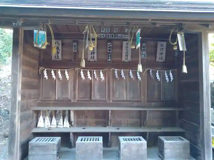 中氷川神社の末社・摂社