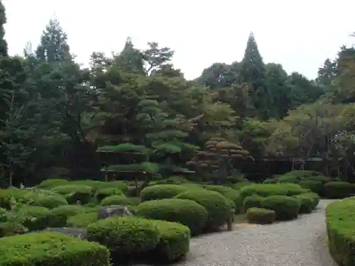 西明寺の庭園