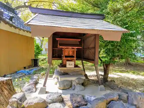 若宮八幡社の末社・摂社