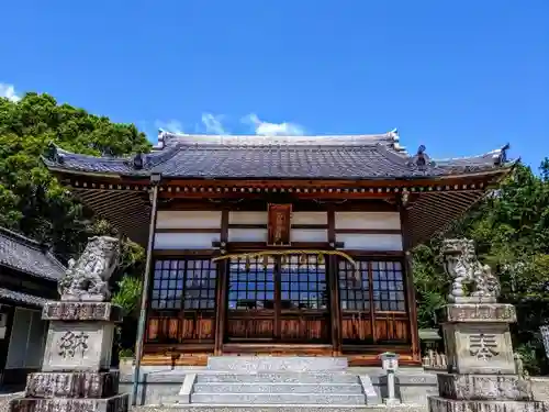 諏訪神社（前山諏訪神社）の本殿・本堂