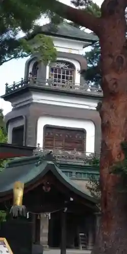 尾山神社の山門