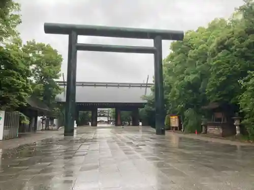 靖國神社の鳥居